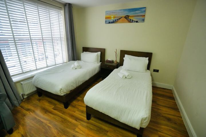 Room 35 of 121