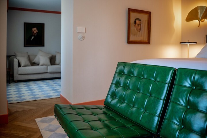 Room 27 of 94