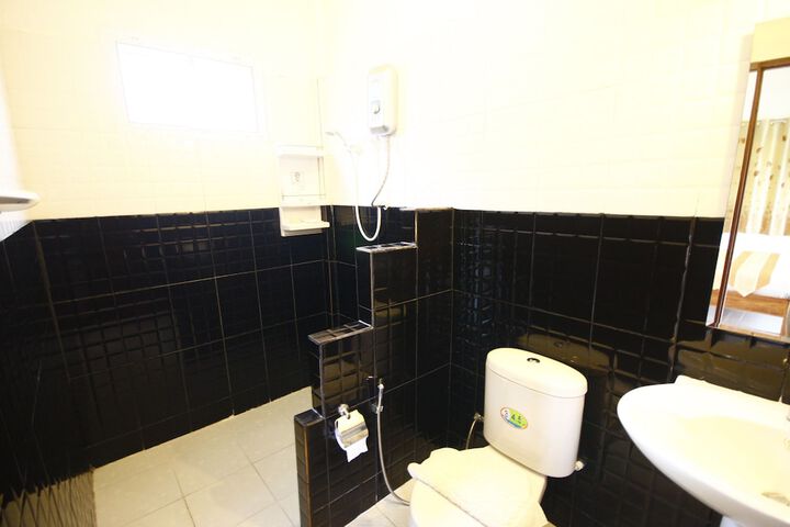 Room 14 of 19