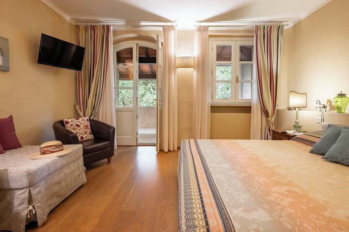 Room 80 of 170