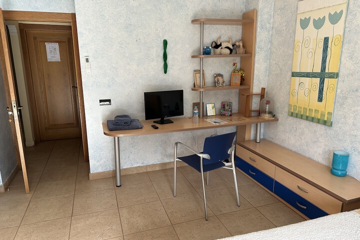 Room 48 of 165