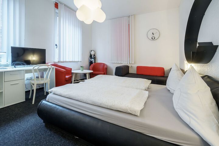 Room 10 of 41