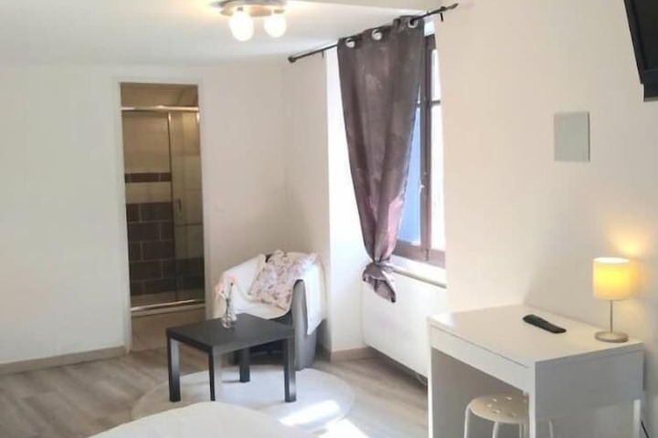 Room 5 of 26