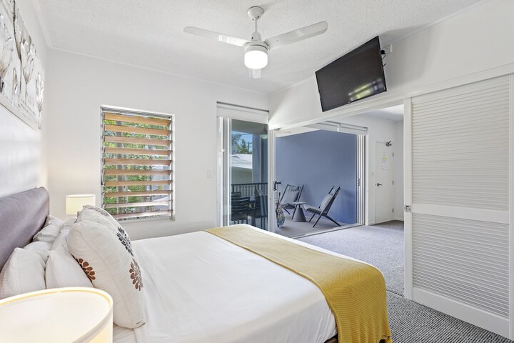Room 3 of 62