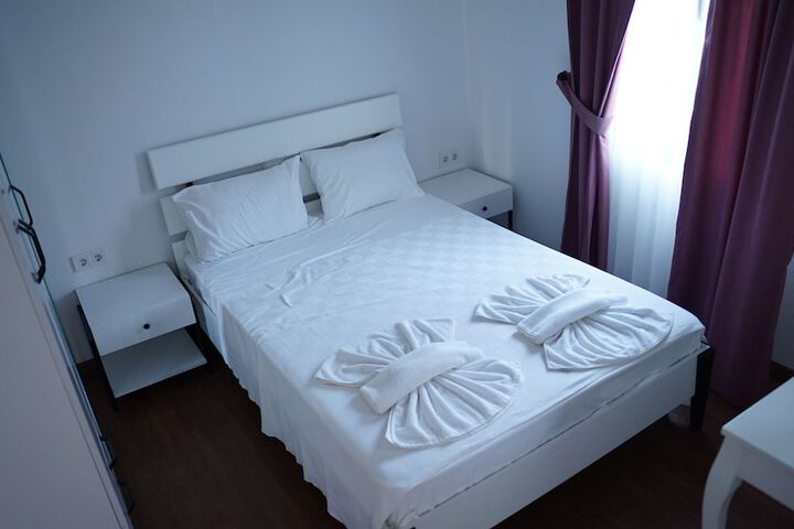 Room 12 of 139