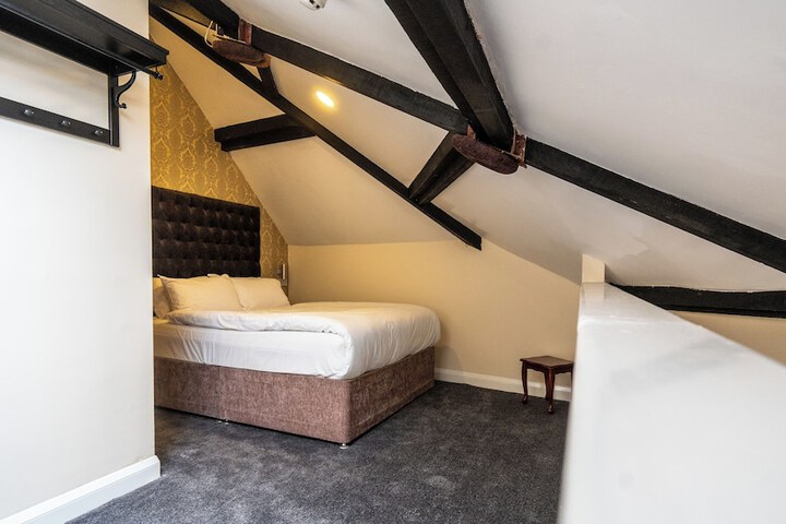 Room 14 of 43
