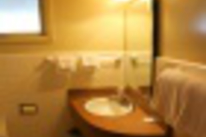 Room 147 of 156
