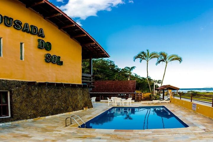 Pool 14 of 22