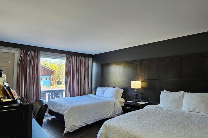 Room 5 of 17