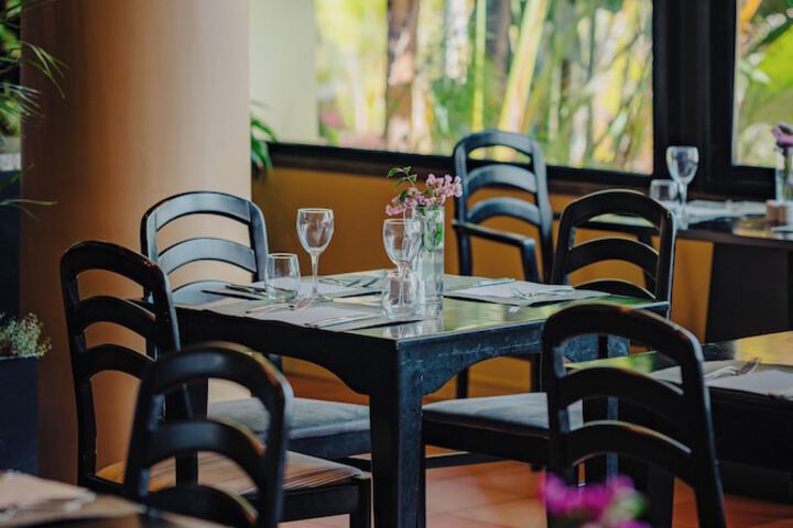 Dining 83 of 138