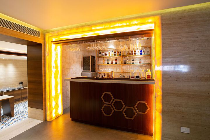 Lounge 18 of 21