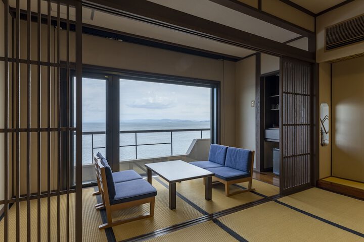 Room 5 of 80