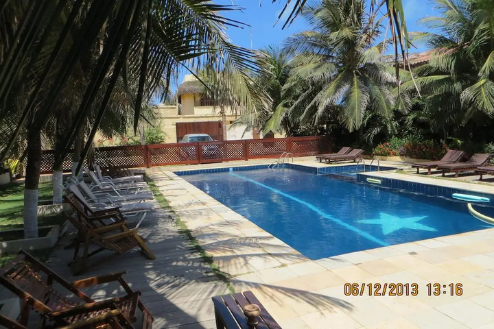 Pool 7 of 10