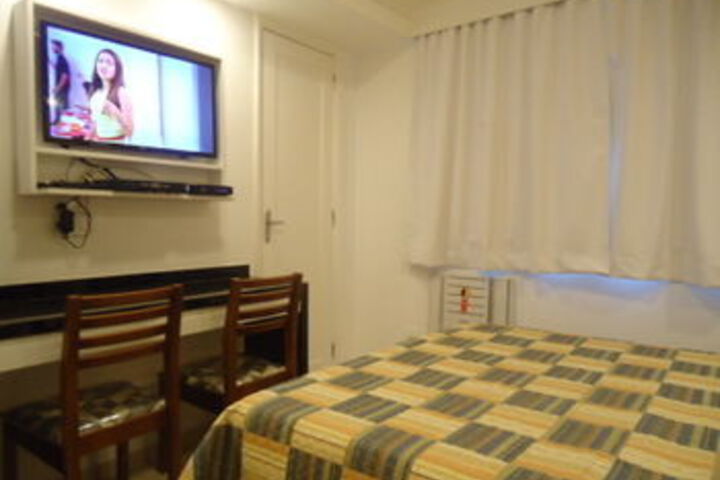 Room 12 of 14