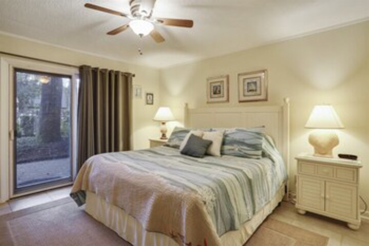 Room 22 of 28