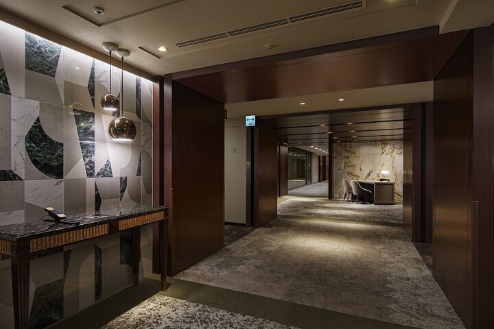 Ballroom/Hall 62 of 64