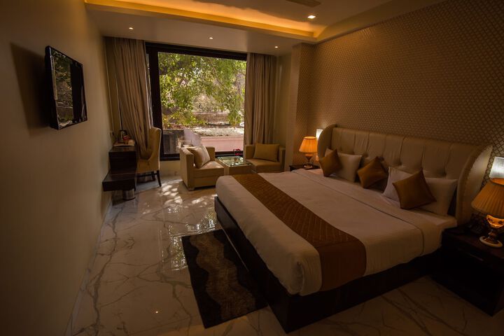 Room 21 of 60