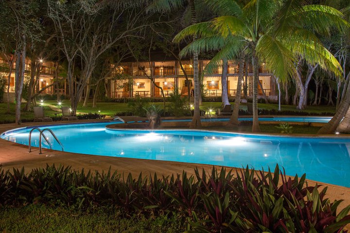 Pools & Facilities