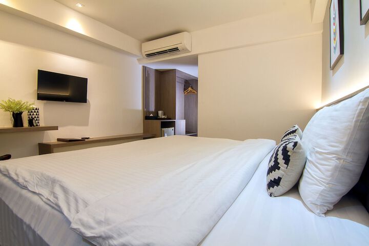 Room 38 of 90
