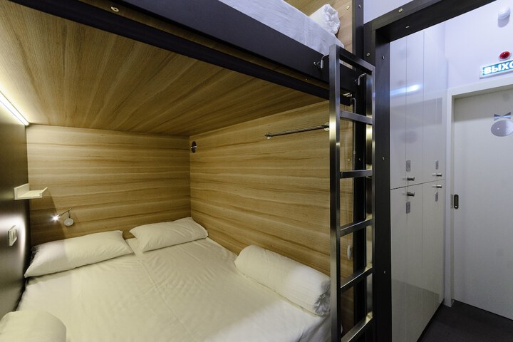 Room 12 of 34