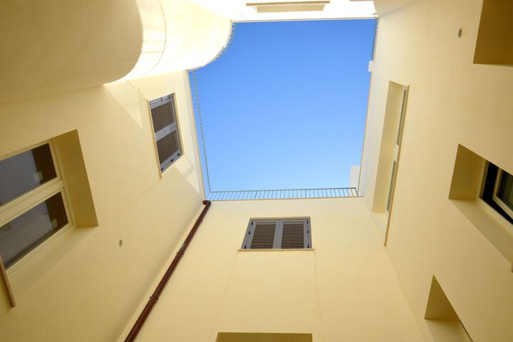 Hotel Exterior 5 of 20