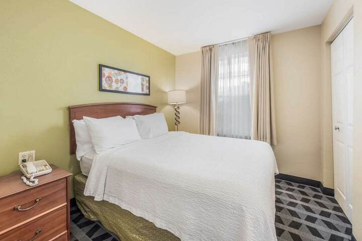 Room 18 of 31