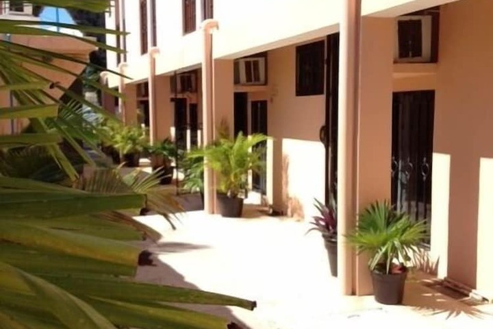 Hotel 33 of 35