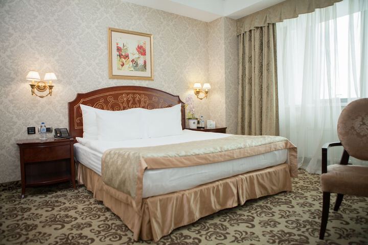Room 7 of 70