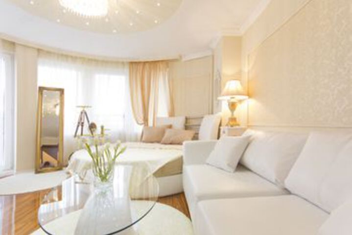 Room 27 of 51