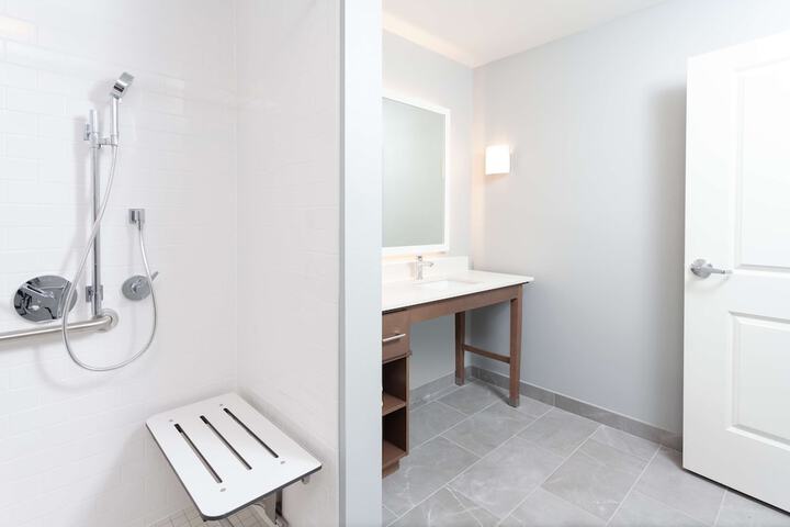 Bathroom shower