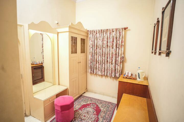Room 70 of 135