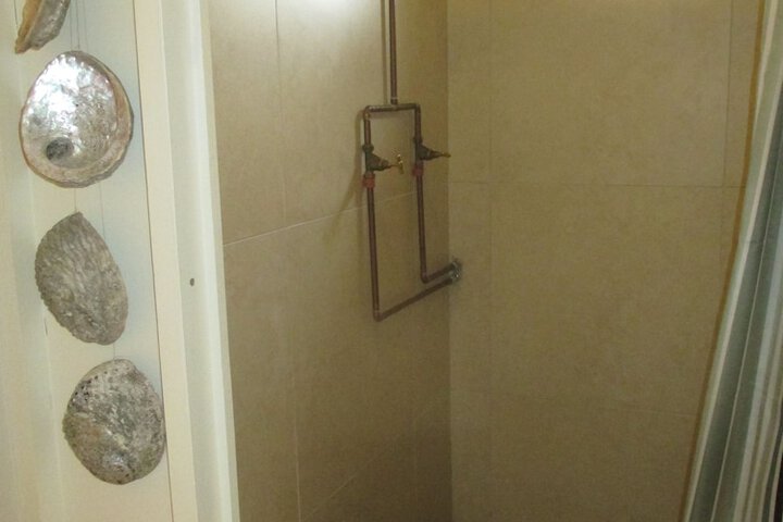 Room 6 of 35