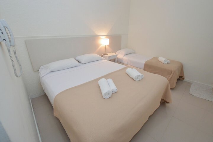 Room 5 of 34