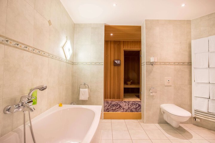 Clean Restrooms