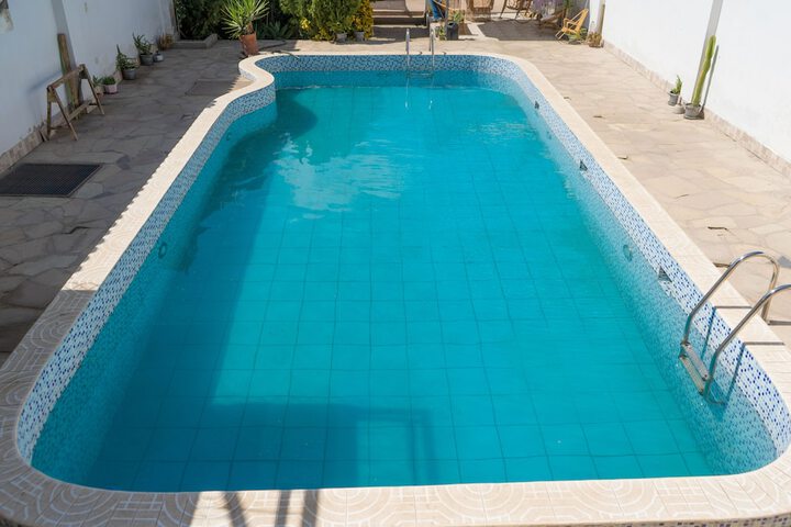 Pool 26 of 40