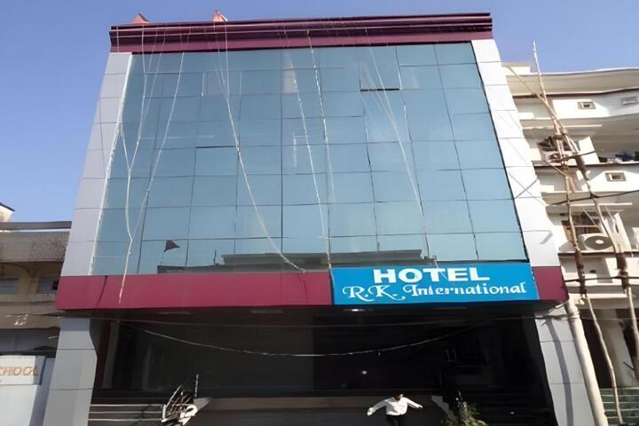 Hotel R K International