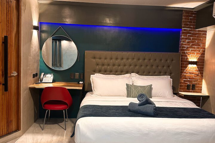 Room 59 of 80