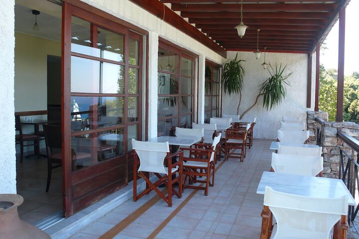 Terrace/Patio 35 of 44