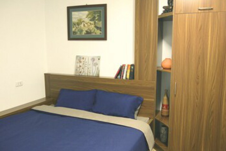 Room 17 of 24