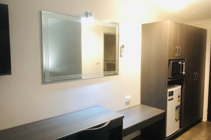 Room 19 of 78