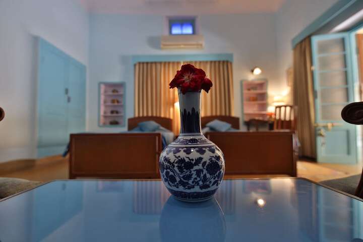 Room 16 of 60
