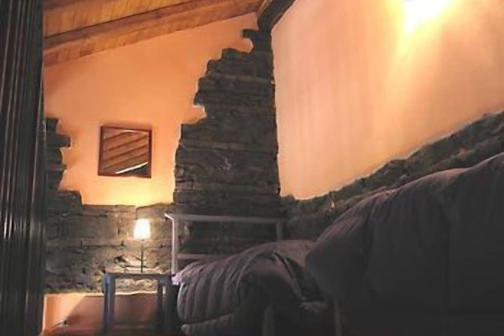 Room 9 of 40