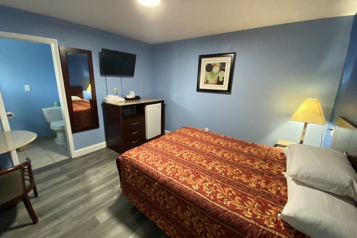 1 Queen Bed (53 of 69)