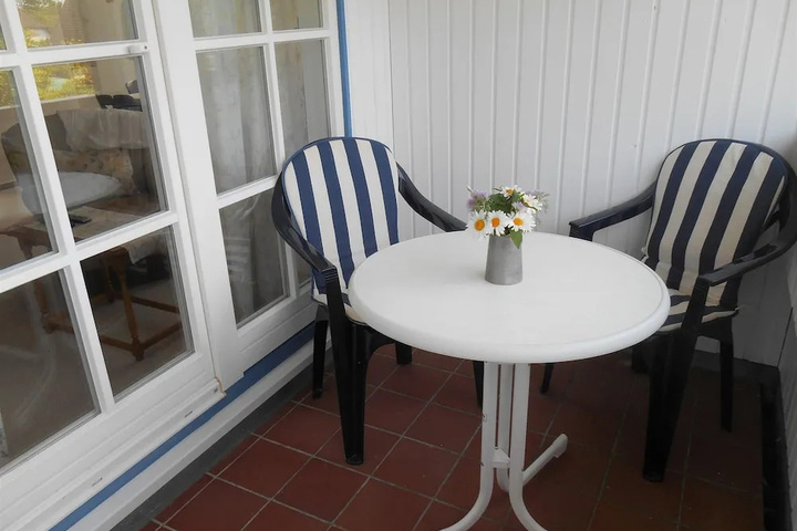 Terrace/Patio 3 of 12