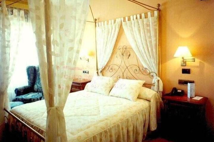 Room 14 of 52