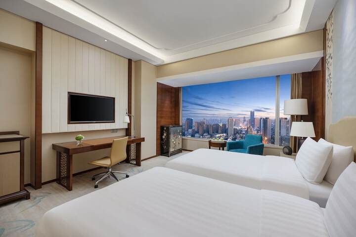 Room 16 of 68