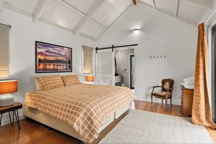 Room 7 of 40