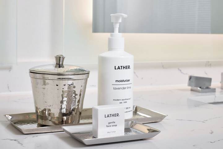 Bathroom amenities