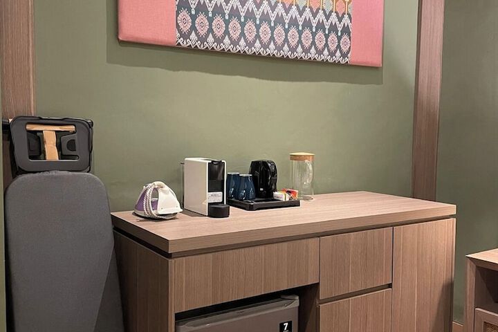 Room 34 of 119
