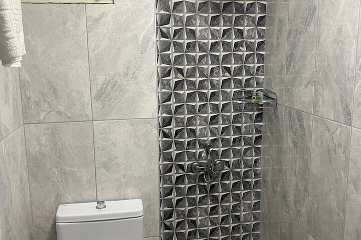 Room 12 of 15